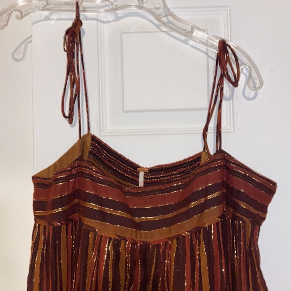 Super cute FLOWY Free People Jumpsuit😍 - Picture 7 of 7